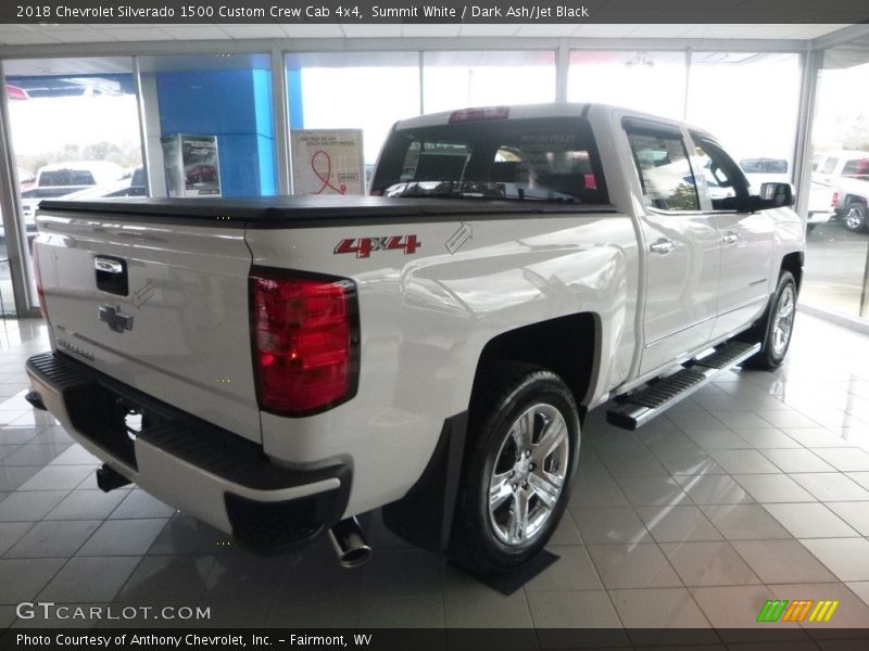 Summit White / Dark Ash/Jet Black 2018 Chevrolet Silverado 1500 Custom Crew Cab 4x4
