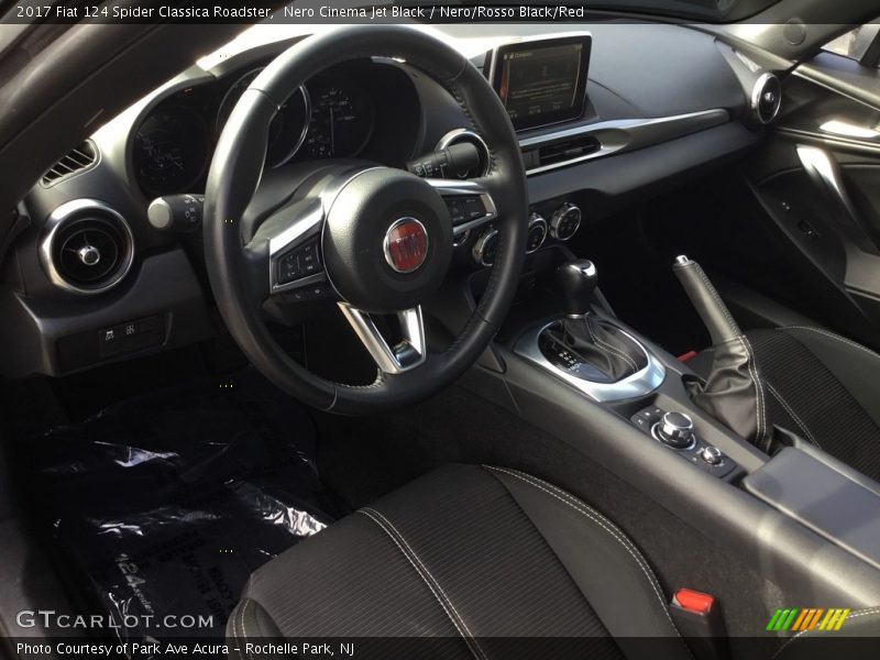 Nero Cinema Jet Black / Nero/Rosso Black/Red 2017 Fiat 124 Spider Classica Roadster