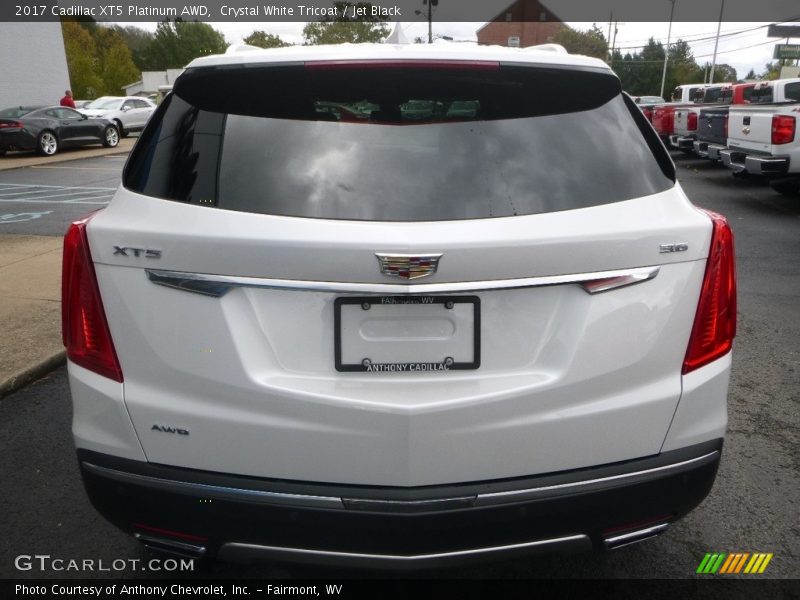 Crystal White Tricoat / Jet Black 2017 Cadillac XT5 Platinum AWD