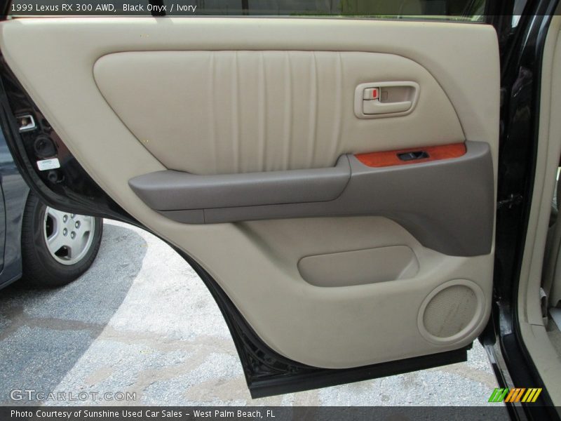 Black Onyx / Ivory 1999 Lexus RX 300 AWD