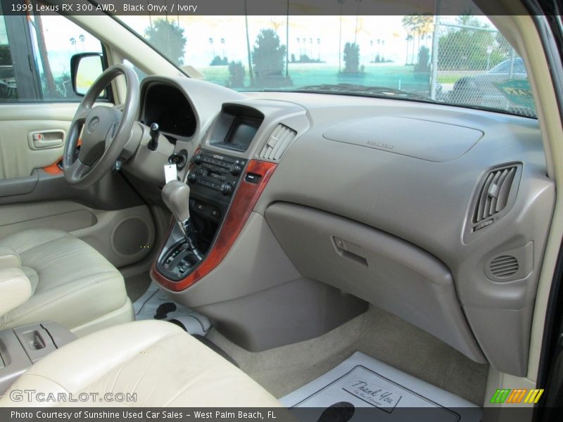 Black Onyx / Ivory 1999 Lexus RX 300 AWD