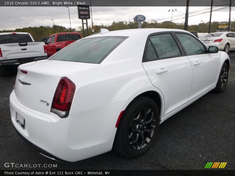 Bright White / Black 2016 Chrysler 300 S AWD