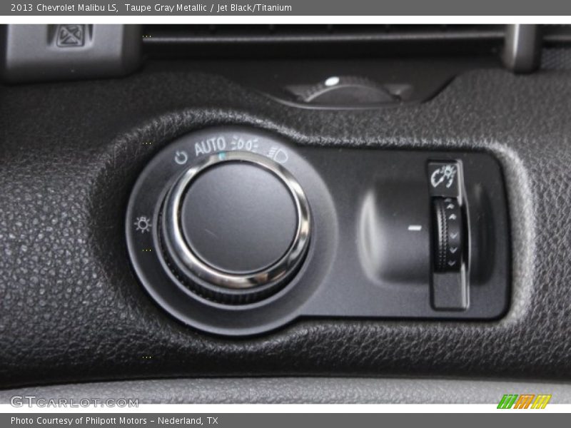 Taupe Gray Metallic / Jet Black/Titanium 2013 Chevrolet Malibu LS