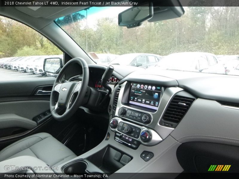 Iridescent Pearl Tricoat / Jet Black/Ash Gray 2018 Chevrolet Tahoe LT 4WD