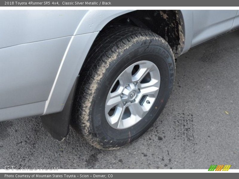 Classic Silver Metallic / Black 2018 Toyota 4Runner SR5 4x4