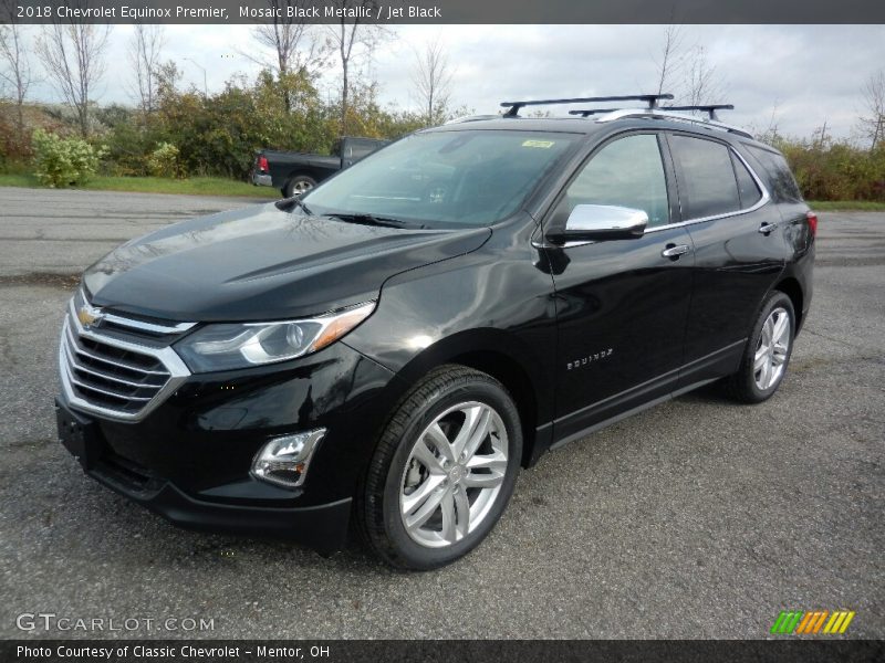 Front 3/4 View of 2018 Equinox Premier