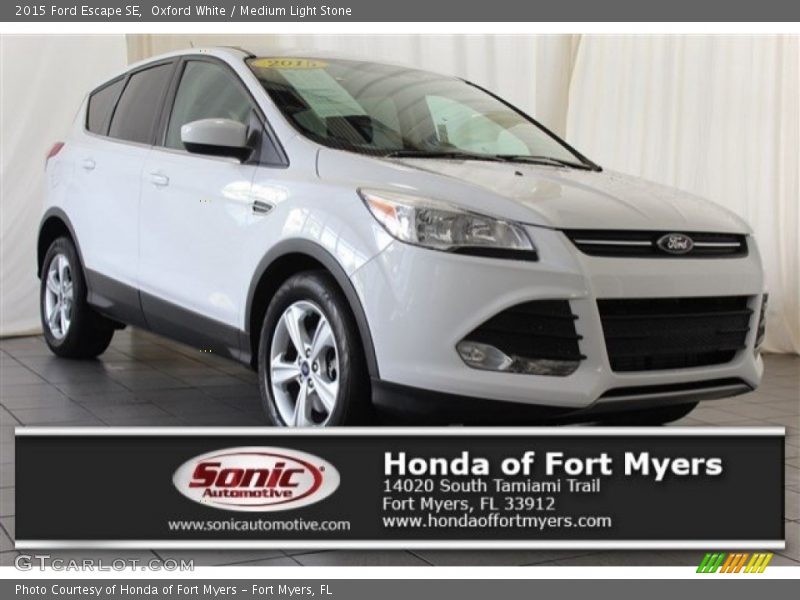 Oxford White / Medium Light Stone 2015 Ford Escape SE