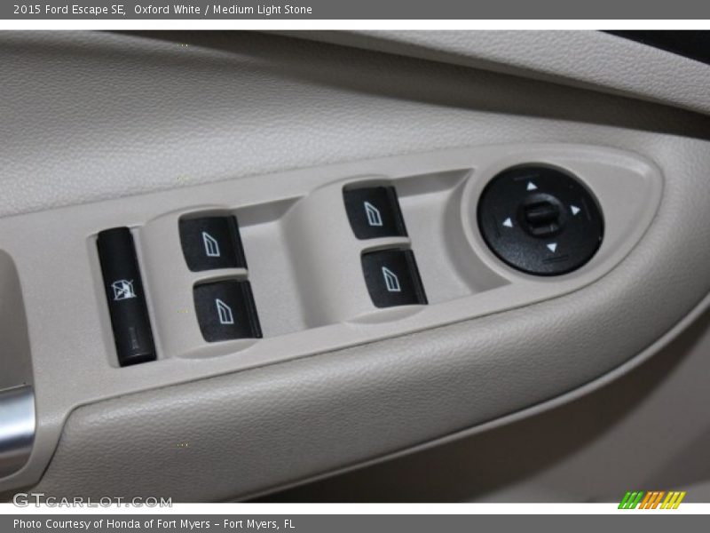 Oxford White / Medium Light Stone 2015 Ford Escape SE