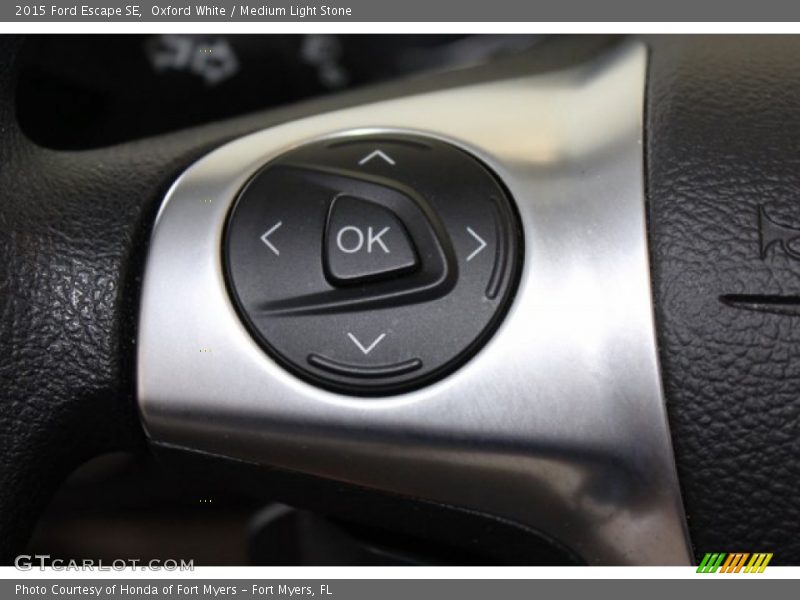 Oxford White / Medium Light Stone 2015 Ford Escape SE