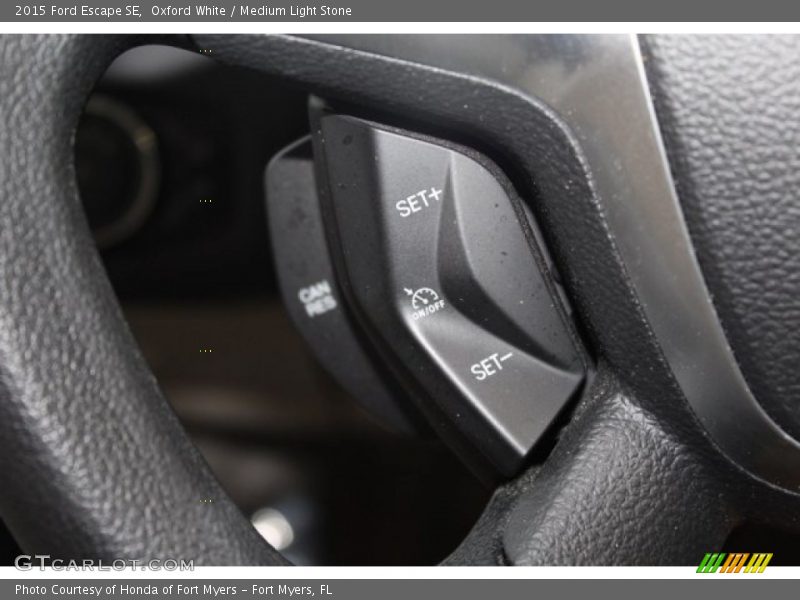 Oxford White / Medium Light Stone 2015 Ford Escape SE