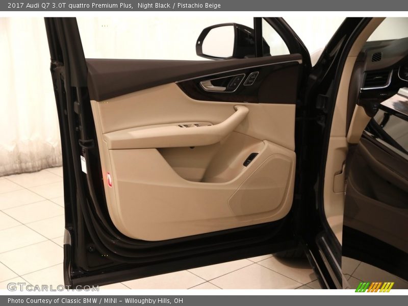 Night Black / Pistachio Beige 2017 Audi Q7 3.0T quattro Premium Plus
