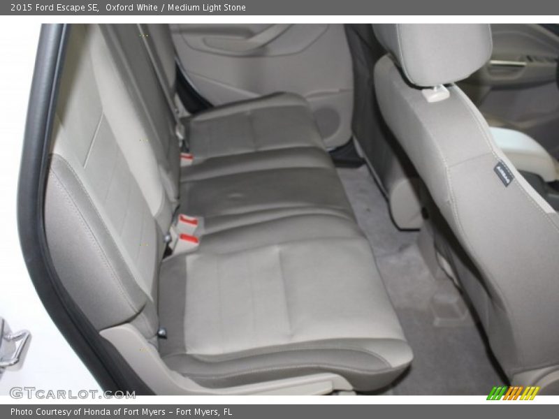 Oxford White / Medium Light Stone 2015 Ford Escape SE