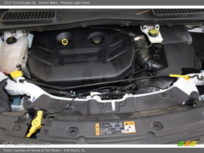Oxford White / Medium Light Stone 2015 Ford Escape SE