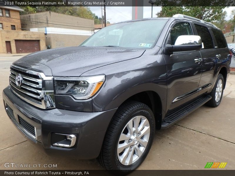 Front 3/4 View of 2018 Sequoia Platinum 4x4