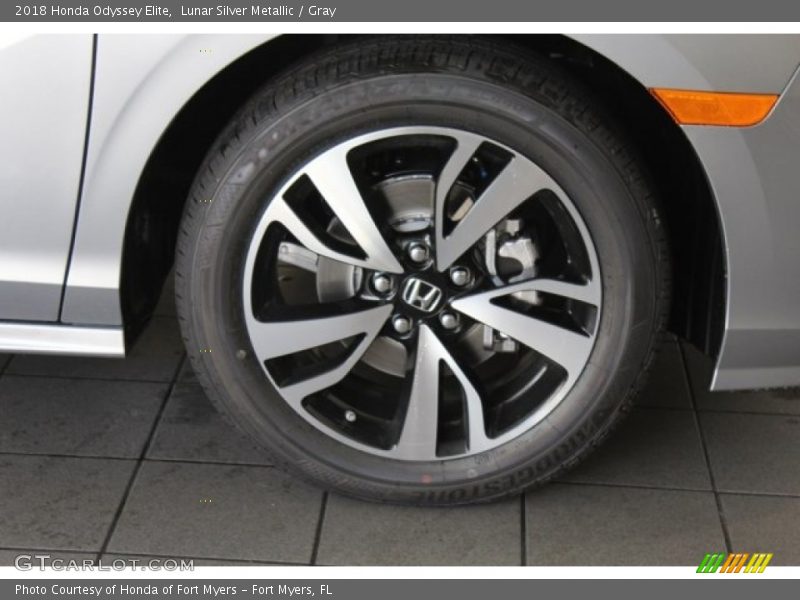 Lunar Silver Metallic / Gray 2018 Honda Odyssey Elite