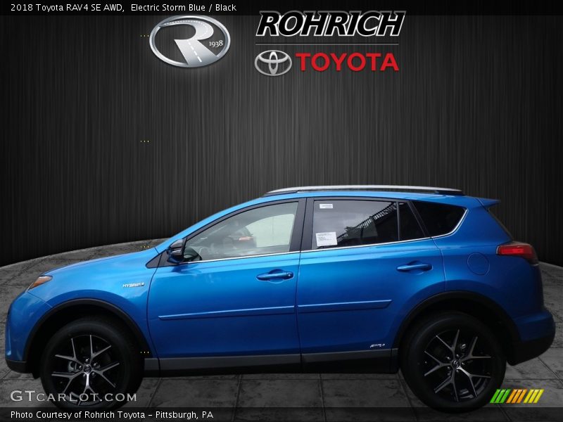 Electric Storm Blue / Black 2018 Toyota RAV4 SE AWD