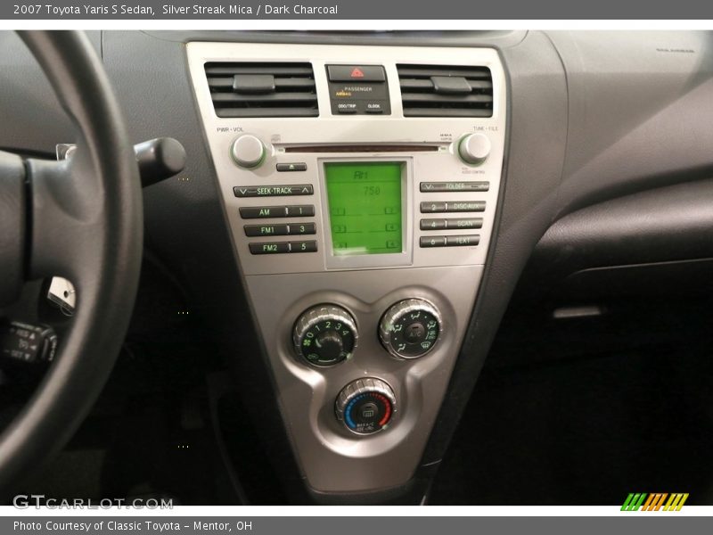 Silver Streak Mica / Dark Charcoal 2007 Toyota Yaris S Sedan