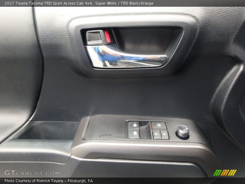 Super White / TRD Black/Orange 2017 Toyota Tacoma TRD Sport Access Cab 4x4