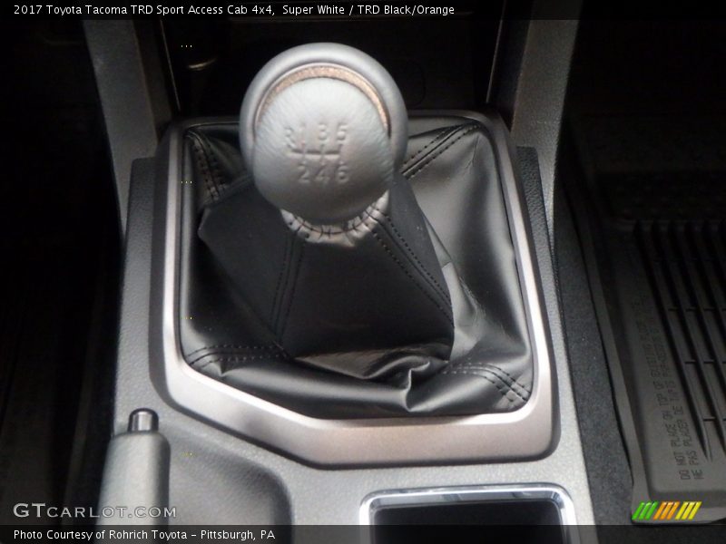 Super White / TRD Black/Orange 2017 Toyota Tacoma TRD Sport Access Cab 4x4