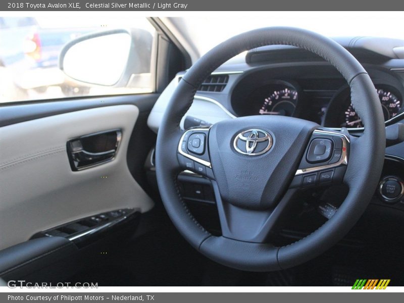 Celestial Silver Metallic / Light Gray 2018 Toyota Avalon XLE
