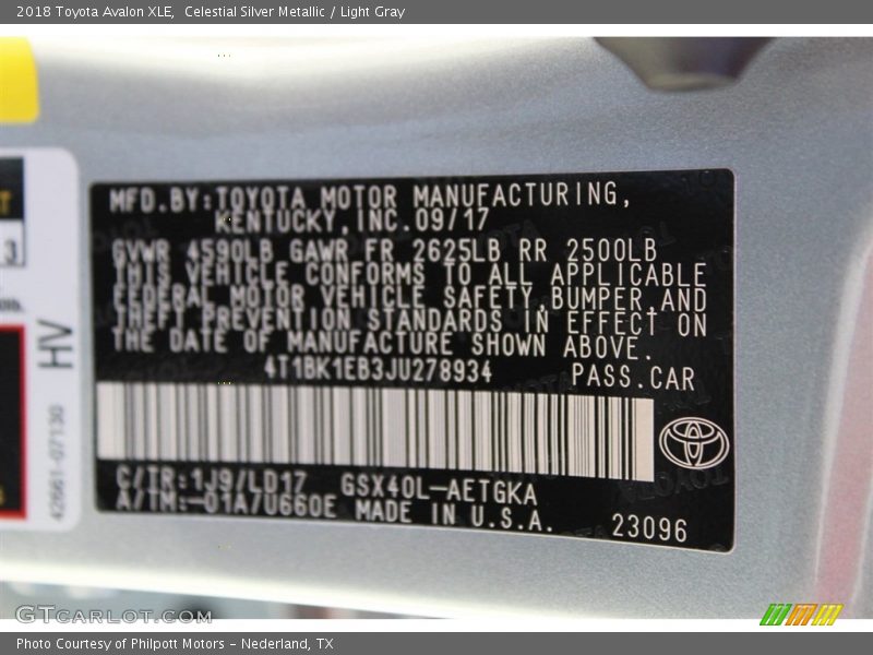 Celestial Silver Metallic / Light Gray 2018 Toyota Avalon XLE