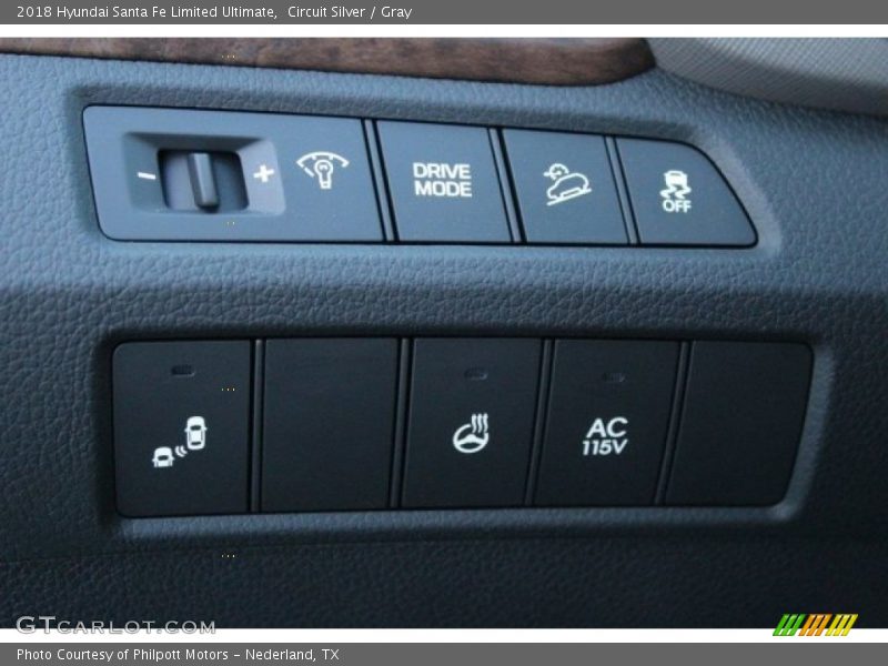 Circuit Silver / Gray 2018 Hyundai Santa Fe Limited Ultimate