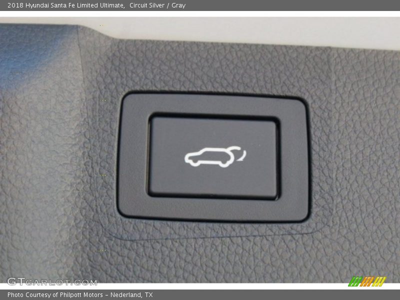 Circuit Silver / Gray 2018 Hyundai Santa Fe Limited Ultimate