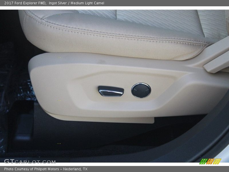 Ingot Silver / Medium Light Camel 2017 Ford Explorer FWD