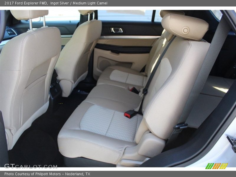 Ingot Silver / Medium Light Camel 2017 Ford Explorer FWD
