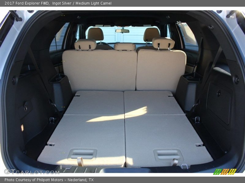 Ingot Silver / Medium Light Camel 2017 Ford Explorer FWD