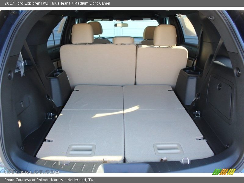 Blue Jeans / Medium Light Camel 2017 Ford Explorer FWD