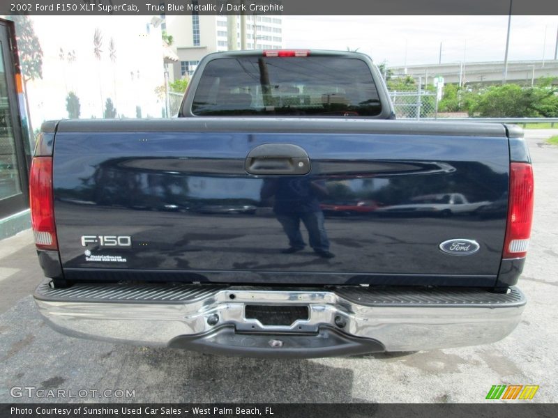 True Blue Metallic / Dark Graphite 2002 Ford F150 XLT SuperCab