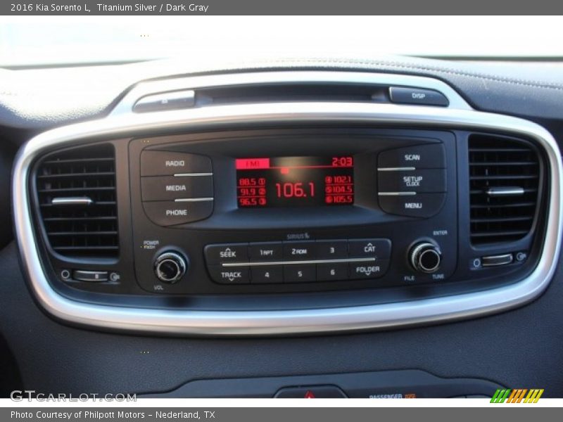 Titanium Silver / Dark Gray 2016 Kia Sorento L