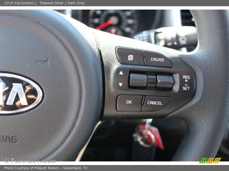 Titanium Silver / Dark Gray 2016 Kia Sorento L