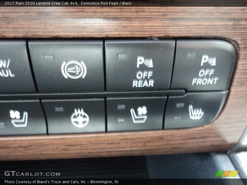 Delmonico Red Pearl / Black 2017 Ram 2500 Laramie Crew Cab 4x4