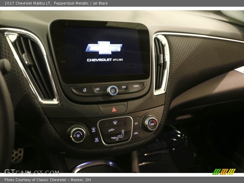 Pepperdust Metallic / Jet Black 2017 Chevrolet Malibu LT