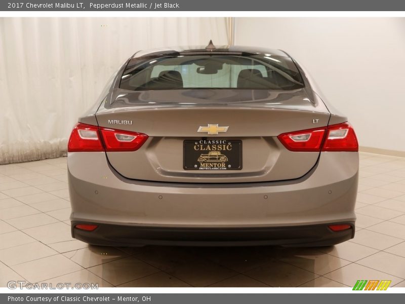 Pepperdust Metallic / Jet Black 2017 Chevrolet Malibu LT