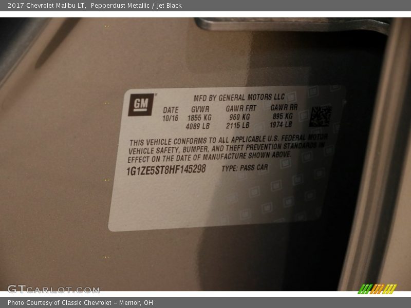 Pepperdust Metallic / Jet Black 2017 Chevrolet Malibu LT