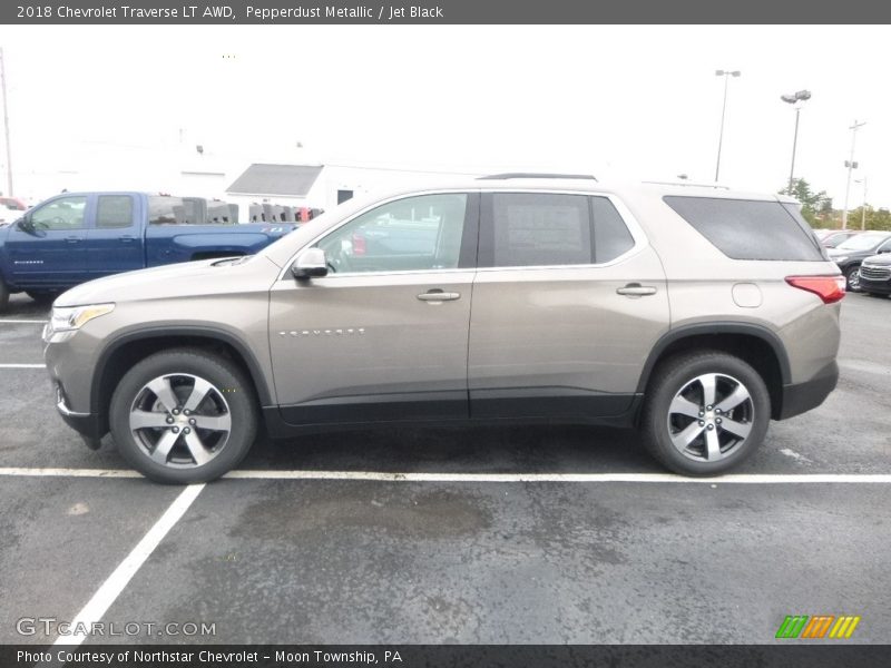 Pepperdust Metallic / Jet Black 2018 Chevrolet Traverse LT AWD