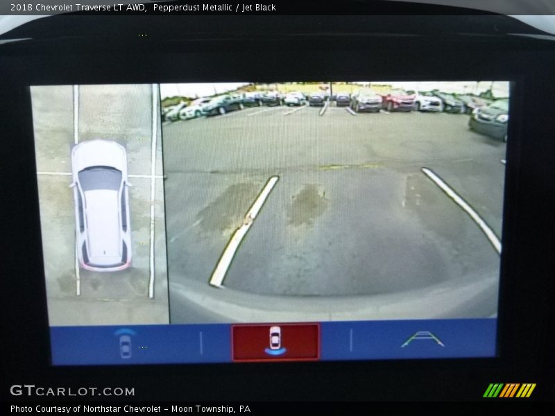 Pepperdust Metallic / Jet Black 2018 Chevrolet Traverse LT AWD