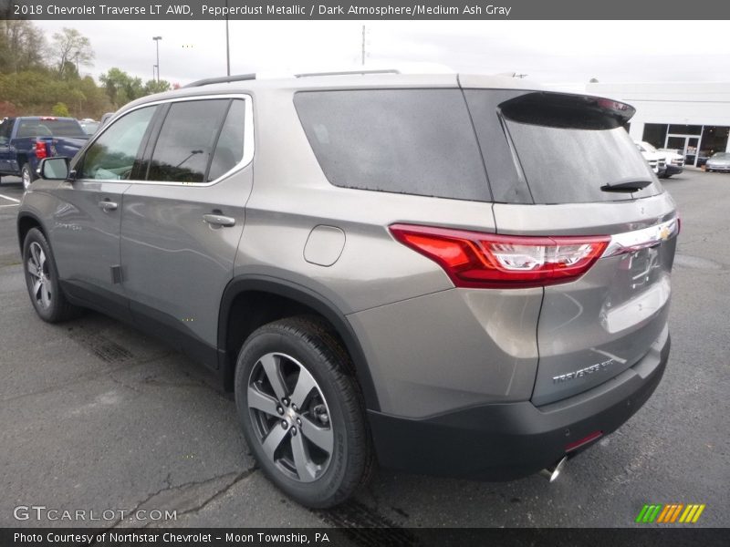 Pepperdust Metallic / Dark Atmosphere/Medium Ash Gray 2018 Chevrolet Traverse LT AWD