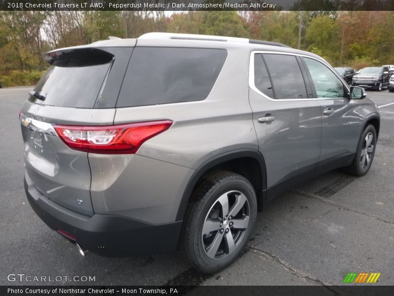 Pepperdust Metallic / Dark Atmosphere/Medium Ash Gray 2018 Chevrolet Traverse LT AWD