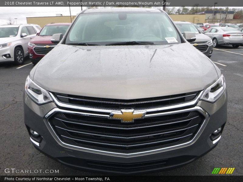 Pepperdust Metallic / Dark Atmosphere/Medium Ash Gray 2018 Chevrolet Traverse LT AWD