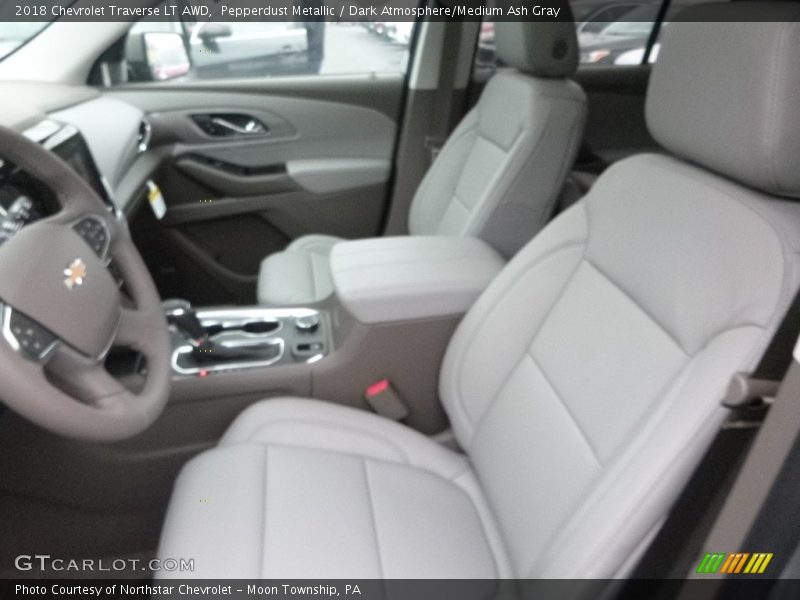 Pepperdust Metallic / Dark Atmosphere/Medium Ash Gray 2018 Chevrolet Traverse LT AWD