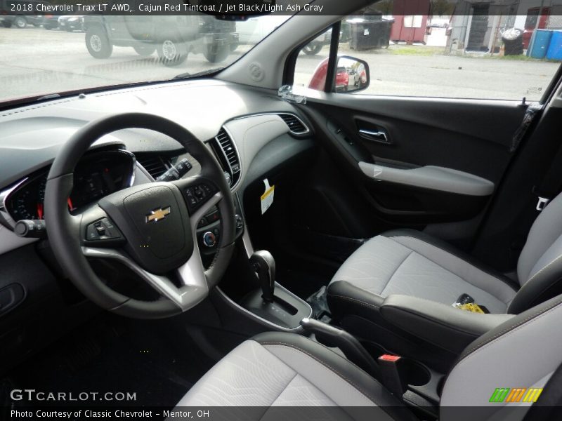  2018 Trax LT AWD Jet Black/Light Ash Gray Interior