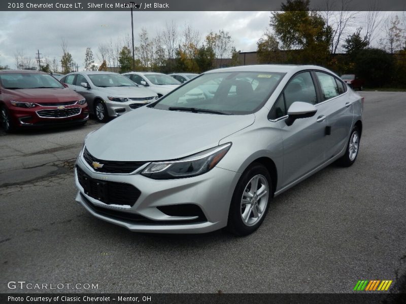 Silver Ice Metallic / Jet Black 2018 Chevrolet Cruze LT