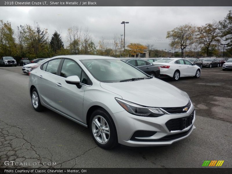 Silver Ice Metallic / Jet Black 2018 Chevrolet Cruze LT