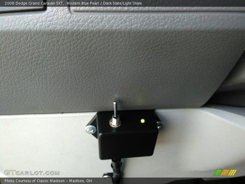 Modern Blue Pearl / Dark Slate/Light Shale 2008 Dodge Grand Caravan SXT