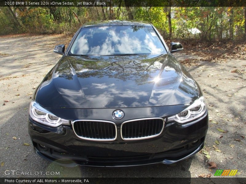 Jet Black / Black 2018 BMW 3 Series 320i xDrive Sedan