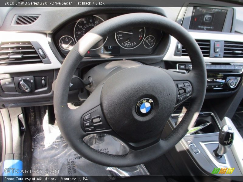 Jet Black / Black 2018 BMW 3 Series 320i xDrive Sedan